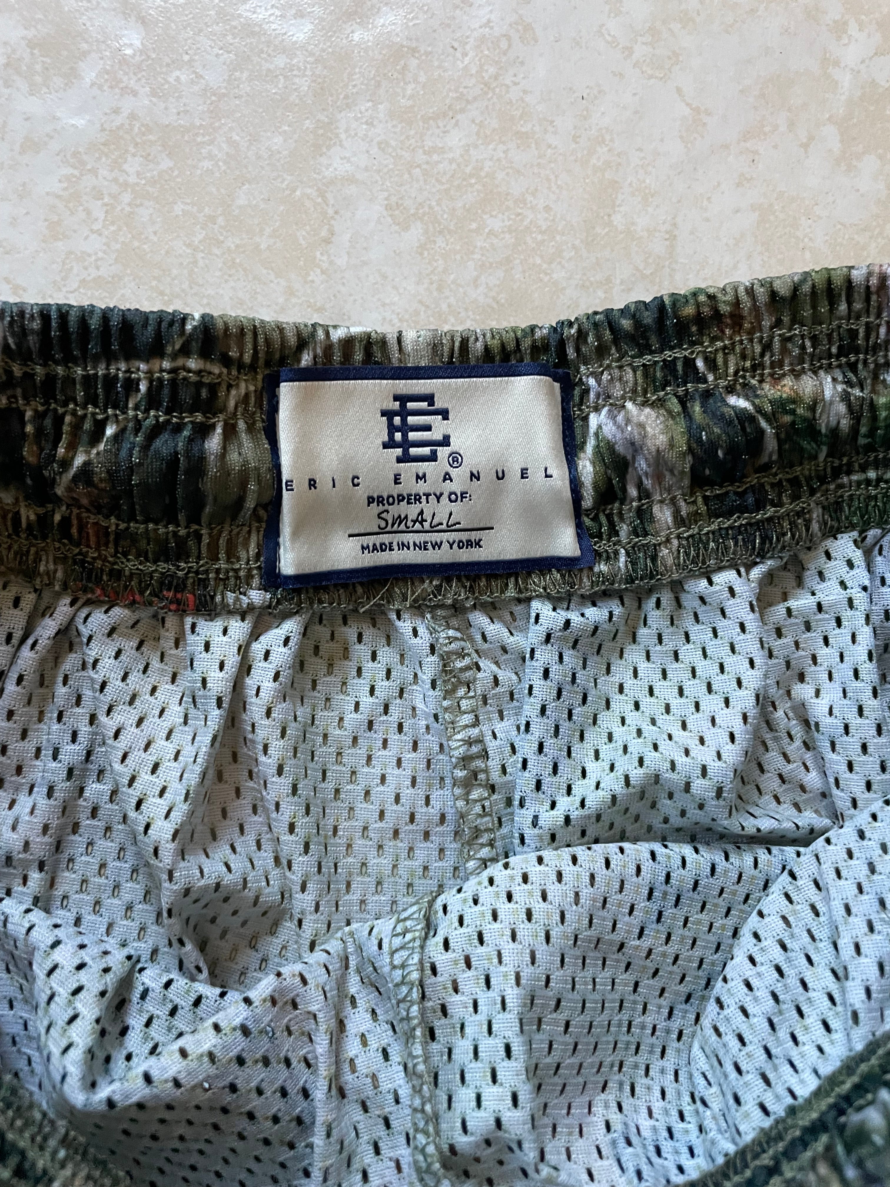 EE shorts