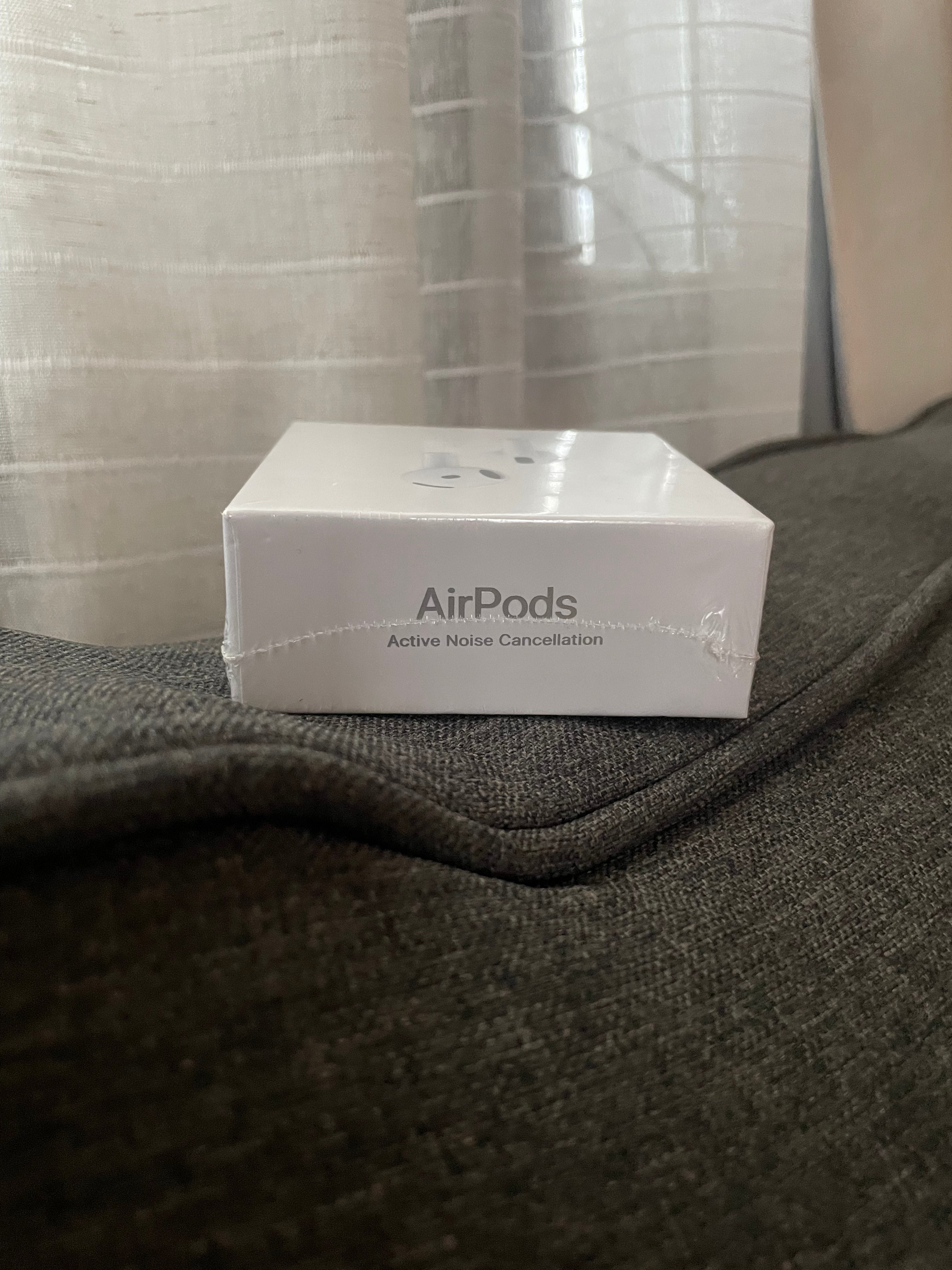 AirPods 4 ANC